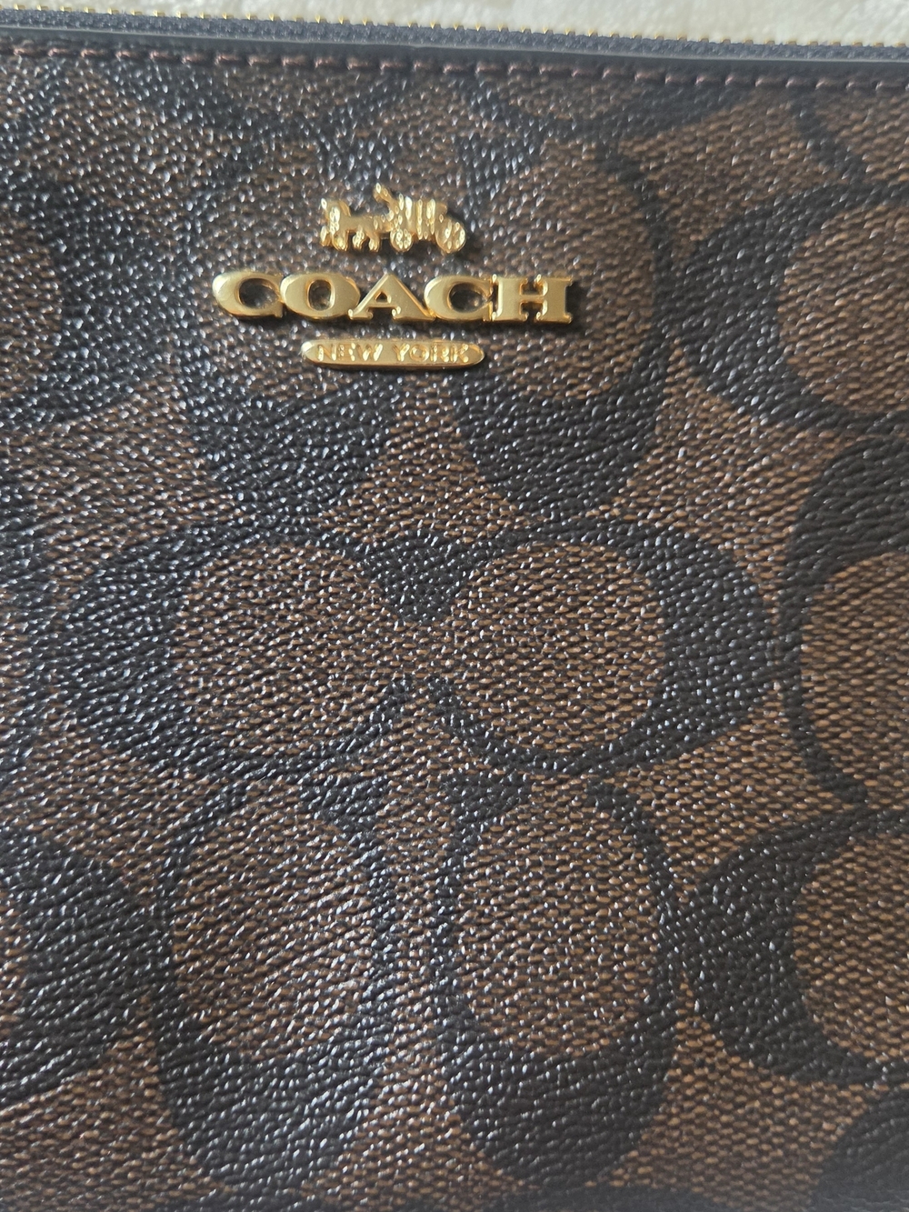 Coach Brown Black Signature Canvas Corner Zip Wristlet Gold Hardware - Picture 2 of 9